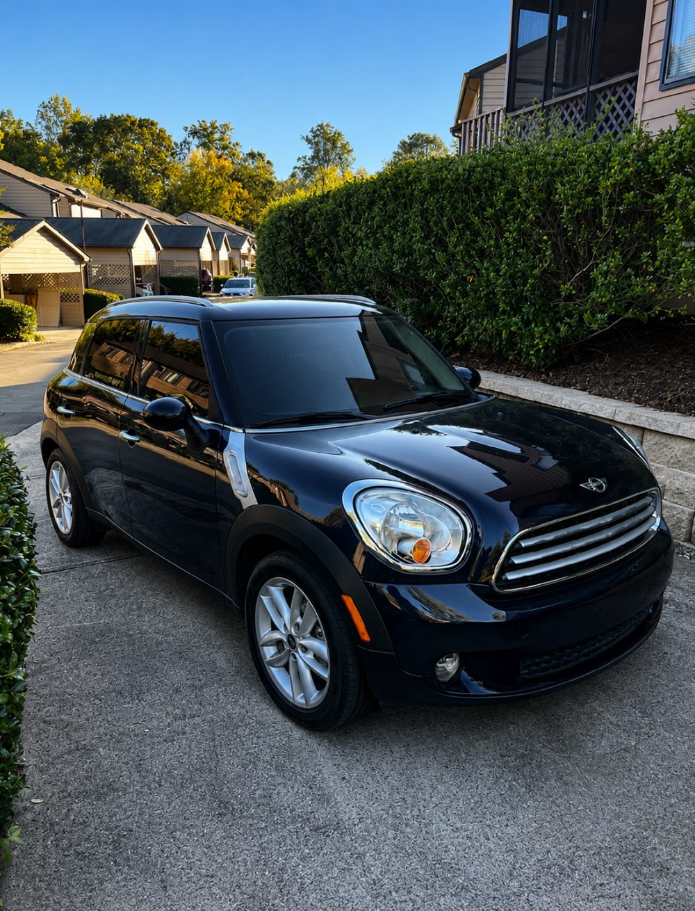 Joe Illescas's MINI Cooper Countryman rear side, tinted by The Tint Shop